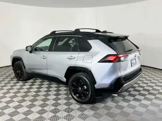 Toyota RAV4 Híbrido 2024 AWD XSE 4 puertas SUV