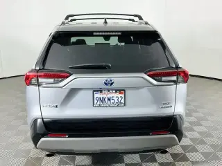 Toyota RAV4 Híbrido 2024 AWD XSE 4 puertas SUV