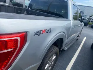 Ford F-150 2023 4x4 XLT 4 puertas SuperCrew 6.5 pies. SB