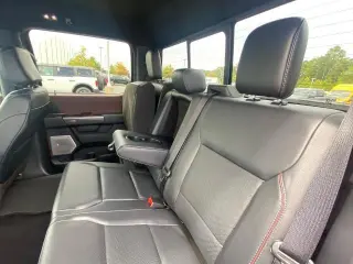Ford F-150 2023 4x4 Lariat 4 puertas SuperCrew 5.5 pies. SB