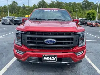 Ford F-150 2023 4x4 Lariat 4 puertas SuperCrew 5.5 pies. SB
