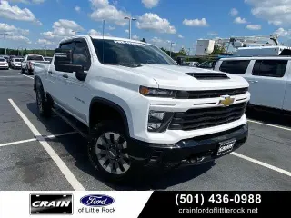 Chevrolet Silverado 2500HD 2024 4x4 Custom 4 puertas Cabina Crew SB