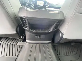 Toyota Tundra 2025 4x4 SR5 4 puertas CrewMax Cab Pickup SB