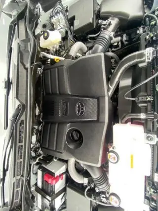 Toyota Tundra 2025 4x4 SR5 4 puertas CrewMax Cab Pickup SB