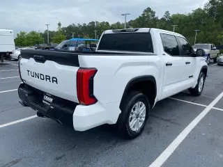 Toyota Tundra 2025 4x4 SR5 4 puertas CrewMax Cab Pickup SB