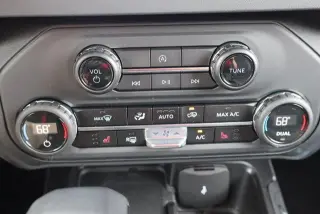 Ford Bronco 2025 4x4 Big Bend 4 puertas SUV