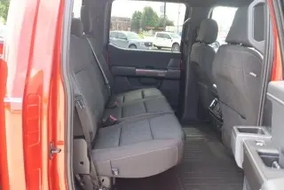 Ford F-150 2023 4x4 XLT 4 puertas SuperCrew 5.5 pies. SB