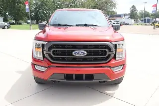Ford F-150 2023 4x4 XLT 4 puertas SuperCrew 5.5 pies. SB