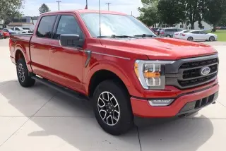 Ford F-150 2023 4x4 XLT 4 puertas SuperCrew 5.5 pies. SB