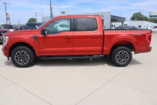 Ford F-150 2023 4x4 XLT 4 puertas SuperCrew 5.5 pies. SB
