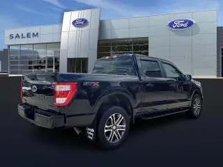 Ford F-150 2023 4x4 XL 4 puertas SuperCrew 5.5 pies. SB