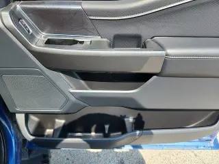 Ford F-150 2023 4x4 XLT 4 puertas SuperCrew 5.5 pies. SB