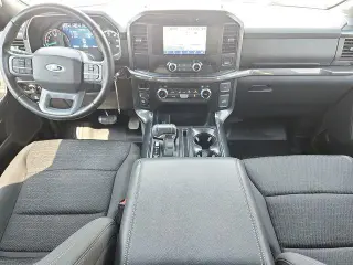 Ford F-150 2023 4x4 XLT 4 puertas SuperCrew 5.5 pies. SB