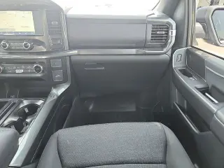 Ford F-150 2023 4x4 XLT 4 puertas SuperCrew 5.5 pies. SB