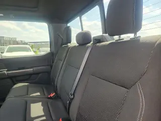 Ford F-150 2023 4x4 XLT 4 puertas SuperCrew 5.5 pies. SB