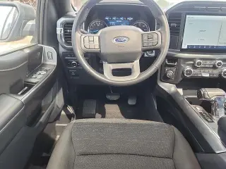 Ford F-150 2023 4x4 XLT 4 puertas SuperCrew 5.5 pies. SB