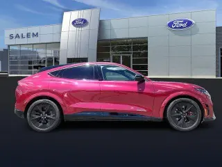 Ford Mustang Mach-E 2025 AWD GT 4 puertas SUV