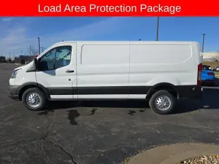 Ford Transit 2024 350 3 puertas SWB Techo Bajo Furgón de Carga