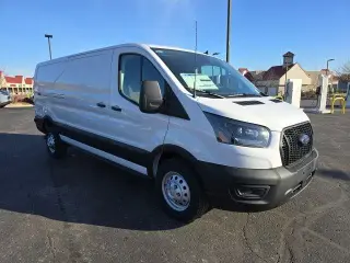 Ford Transit 2024 350 3 puertas SWB Techo Bajo Furgón de Carga