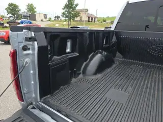 Ford F-150 2024 4x4 XLT 4 puertas SuperCrew 5.5 pies. SB