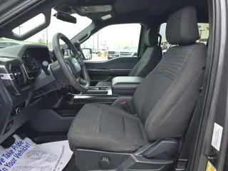 Ford F-150 2023 4x4 XL 4 puertas SuperCrew 5.5 pies. SB
