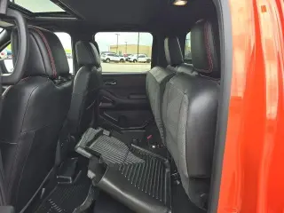 Nissan Frontier 2025 4x4 PRO-4X 4 puertas Cabina Crew 5 pies. SB