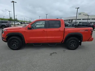 Nissan Frontier 2025 4x4 PRO-4X 4 puertas Cabina Crew 5 pies. SB