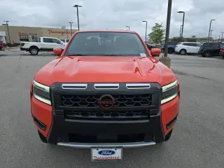 Nissan Frontier 2025 4x4 PRO-4X 4 puertas Cabina Crew 5 pies. SB
