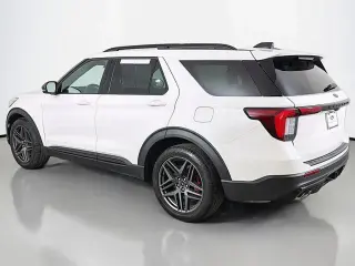 Ford Explorer 2025 AWD ST SUV 4 puertas