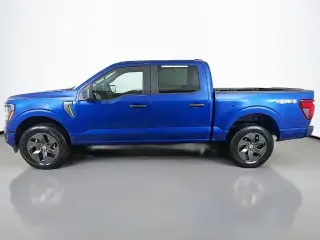 Ford F-150 2025 4x4 STX 4 puertas SuperCrew 5.5 pies. SB