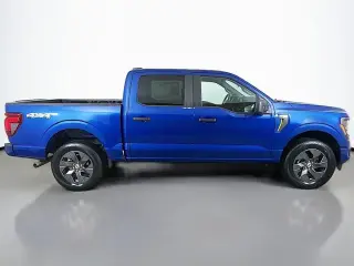 Ford F-150 2025 4x4 STX 4 puertas SuperCrew 5.5 pies. SB