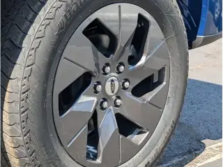Ford F-150 2025 4x4 STX 4 puertas SuperCrew 5.5 pies. SB