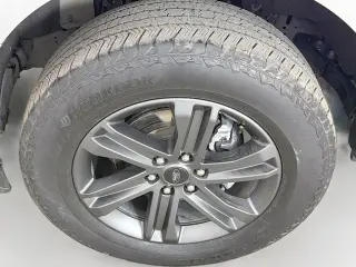 Ford F-150 2023 4x4 Lariat 4 puertas SuperCrew 5.5 pies. SB