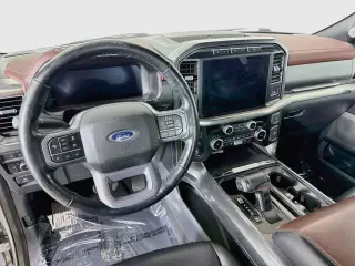 Ford F-150 2023 4x4 Lariat 4 puertas SuperCrew 5.5 pies. SB