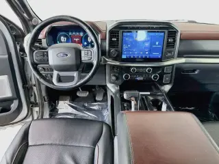 Ford F-150 2023 4x4 Lariat 4 puertas SuperCrew 5.5 pies. SB