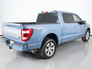 Ford F-150 2023 4x4 Platinum 4 puertas SuperCrew 5.5 pies. SB