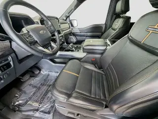 Ford F-150 2023 4x4 Platinum 4 puertas SuperCrew 5.5 pies. SB