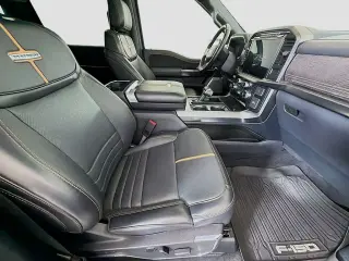 Ford F-150 2023 4x4 Platinum 4 puertas SuperCrew 5.5 pies. SB