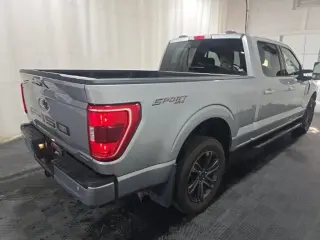 Ford F-150 2023 4x4 XLT 4 puertas SuperCrew 5.5 pies SB