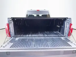 Ford F-150 2024 4x4 XLT 4 puertas SuperCrew 6.5 pies. SB