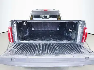 Ford F-150 2024 4x4 Lariat 4 puertas SuperCrew 5.5 pies. SB