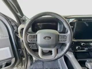 Ford F-150 2024 4x4 Lariat 4 puertas SuperCrew 5.5 pies. SB