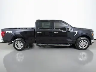 Ford F-150 2024 4x4 Lariat 4 puertas SuperCrew 5.5 pies. SB