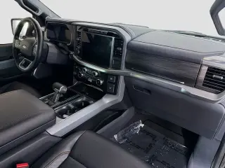 Ford F-150 2024 4x4 Lariat 4 puertas SuperCrew 5.5 pies. SB