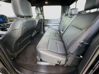 Ford F-150 2024 4x4 Lariat 4 puertas SuperCrew 5.5 pies. SB