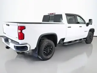 Chevrolet Silverado 3500HD 2022 4x4 LTZ 4 puertas Crew Cab SB SRW