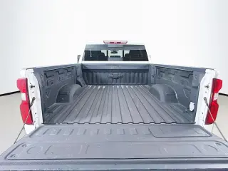 Chevrolet Silverado 3500HD 2022 4x4 LTZ 4 puertas Crew Cab SB SRW