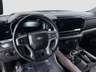 Chevrolet Silverado 1500 2024 4x4 RST 4 puertas Cabina Crew 5.8 pies. SB