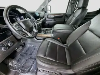 Chevrolet Silverado 1500 2024 4x4 RST 4 puertas Cabina Crew 5.8 pies. SB