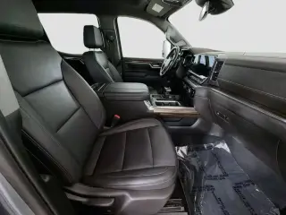 Chevrolet Silverado 1500 2024 4x4 RST 4 puertas Cabina Crew 5.8 pies. SB